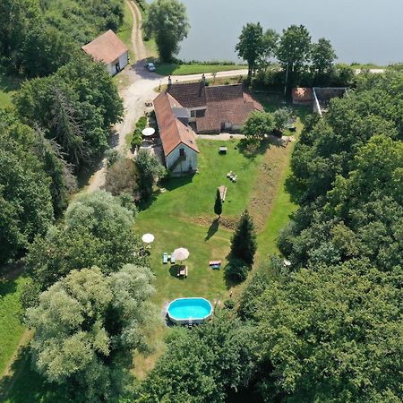 Saint-Aubin-le-Monial Le Coeur Du Moulin - Chambre D'Hote מראה חיצוני תמונה